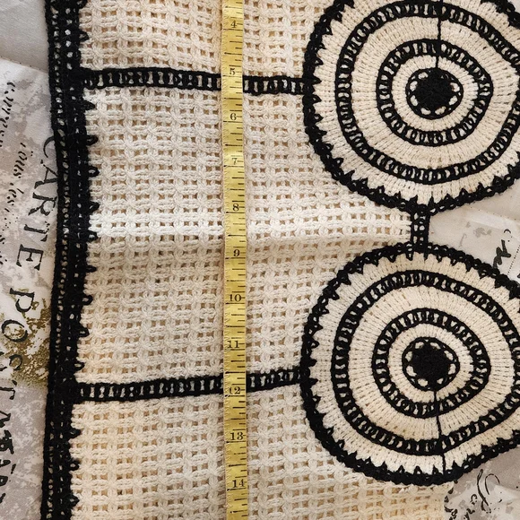 Zara Black and Cream Crochet Crop Top - Picture 7 of 7